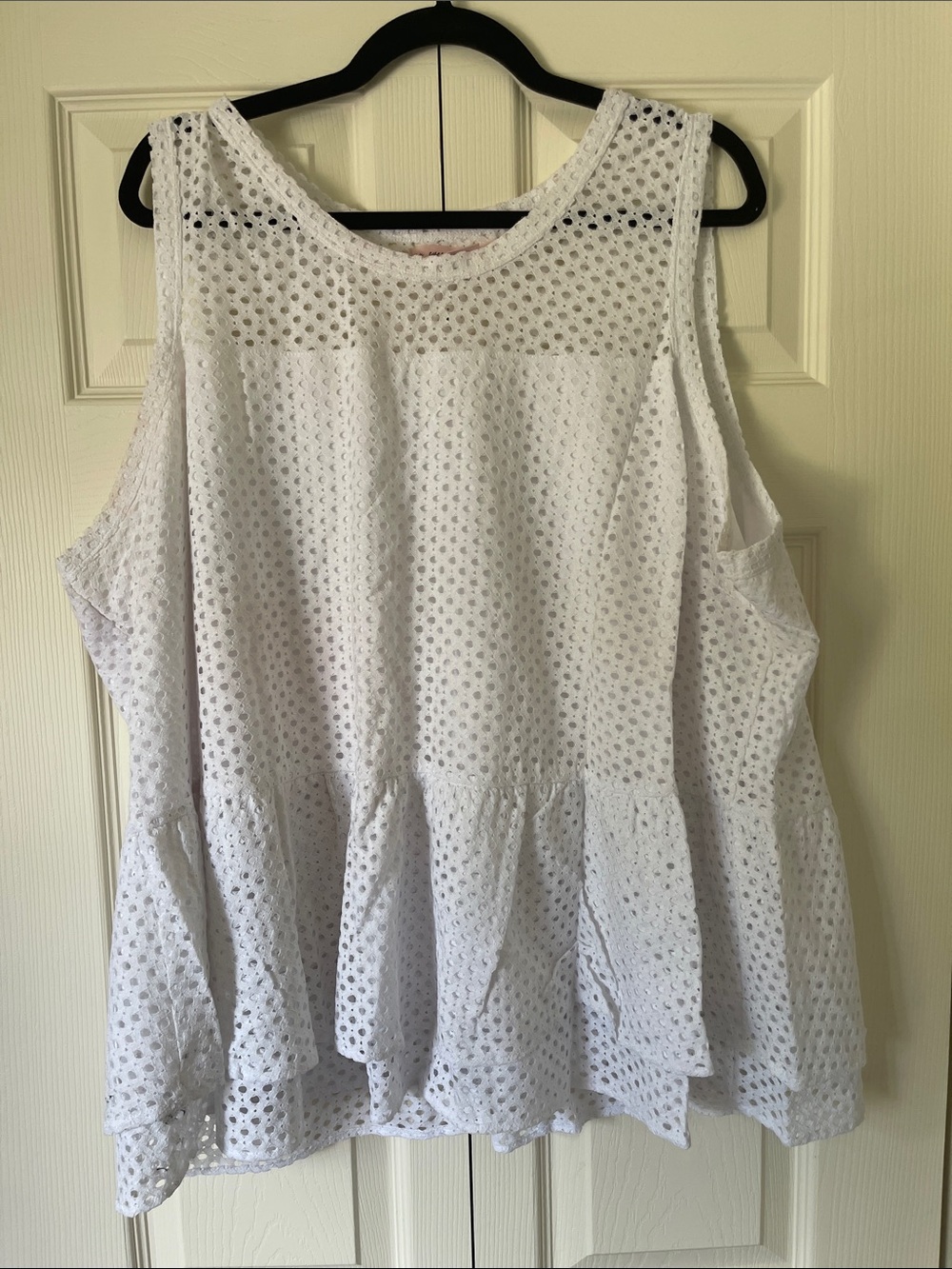 Women's White Eyelet Sleeveless Top